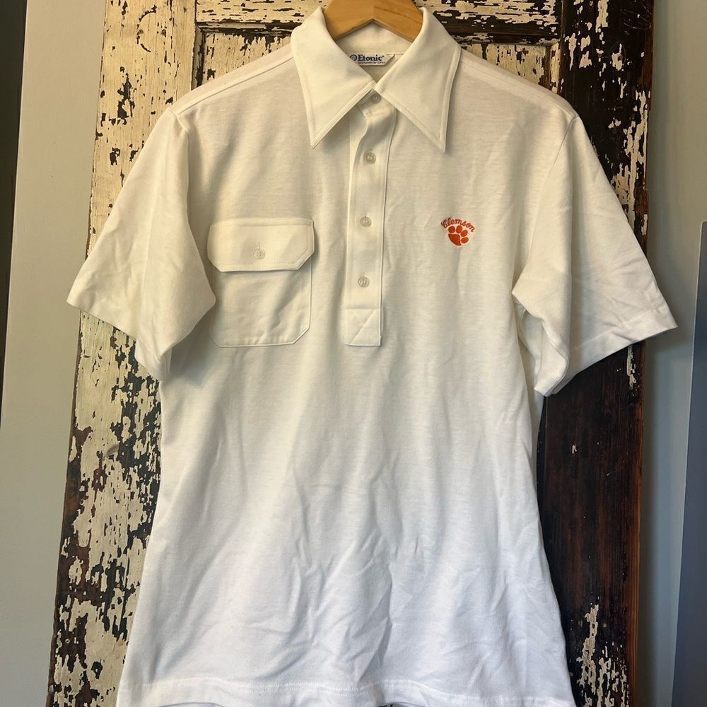Vintage Etonic Clemson Tigers embroidered men’s pocket polo. Size M.